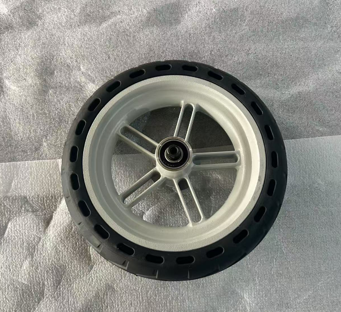 8.5-inch Rear wheel